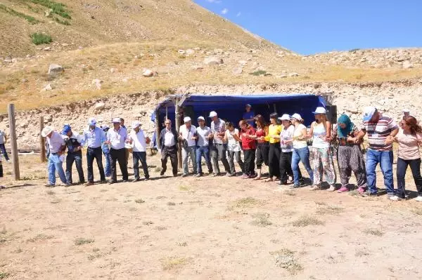CHP'li Sarı: Arınç'ı Ciddiye Almıyorum