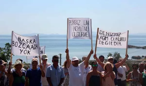 Bozcaada'da Arıtma Tesisi Protestosu