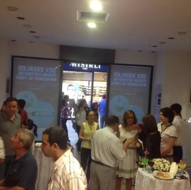 Mikro Minyatür Sergisi Kayseri'de Açıldı Mikro Minyatür Sergisi Kayseri'de Açıldı