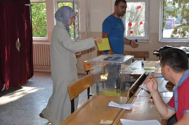 Facianın Merkezi Soma, Cumhurbaşkanını Seçmek İçin Sandığa Gitti
