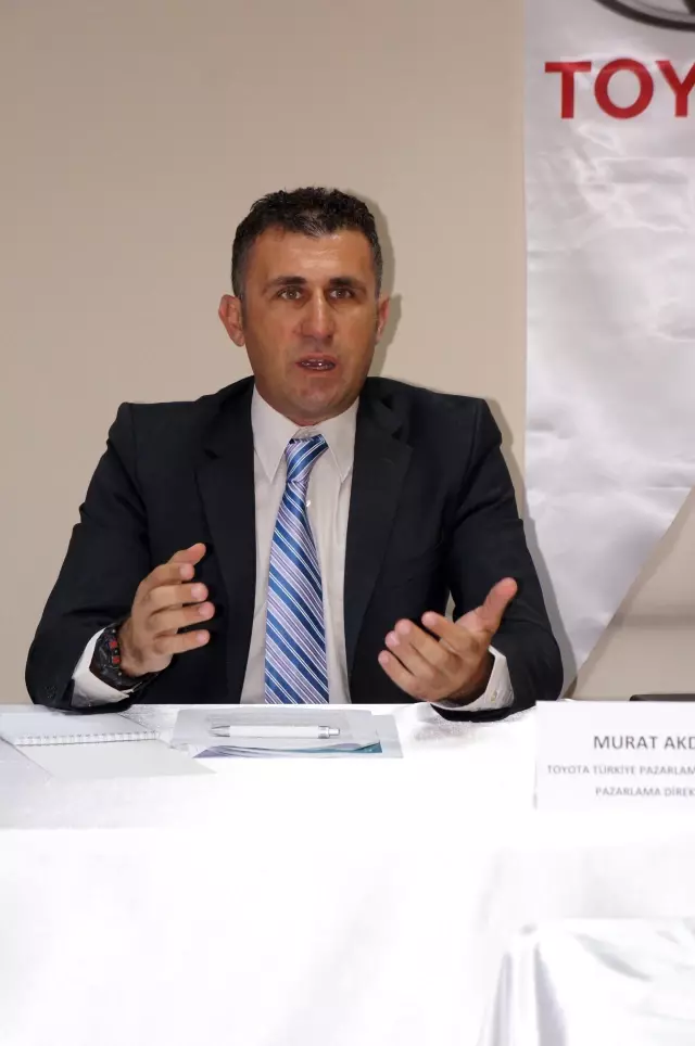 Hibrit Otomobillerini Erzurum'da Görücüye Çıkardı