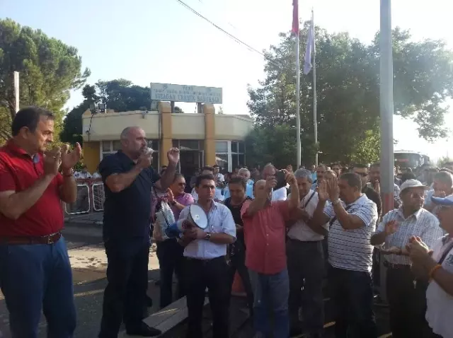 İşçiler Santrallere Barikat Kuruyor İşçiler Santrallere Barikat Kuruyor