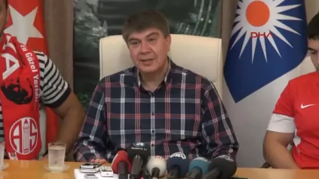 Ali Gürbüz, Antalya Büyükşehir ile Anlaştı Ali Gürbüz, Antalya Büyükşehir ile Anlaştı