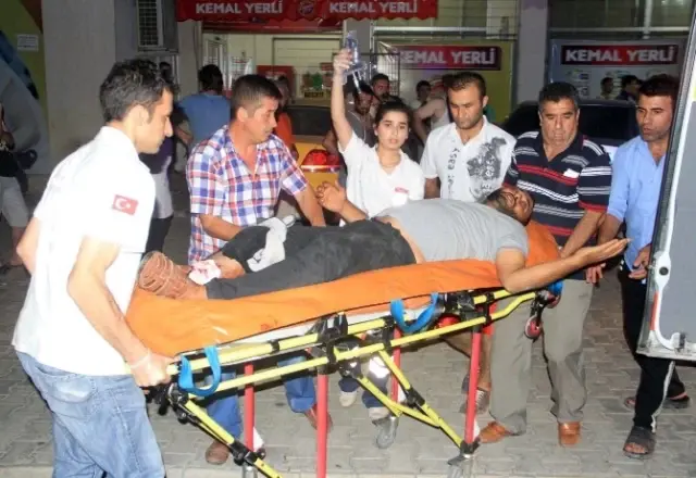 Bursa'da Kanlı Kavga: 2 Ölü, 3 Yaralı Bursa'da Kanlı Kavga: 2 Ölü, 3 Yaralı