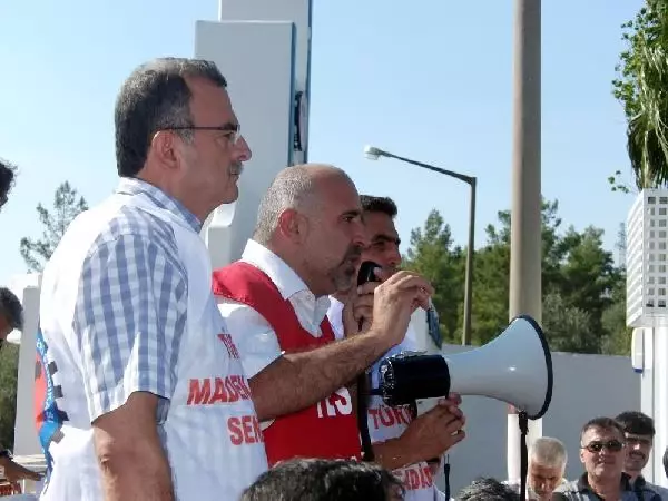 Milas'ta Özelleştirme Protestosu Yapıldı Milas'ta Özelleştirme Protestosu Yapıldı