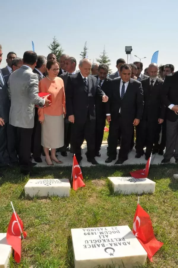 Bahçeli: '30 Ağustos Ruhu Önümüzü Aydınlatacaktır'