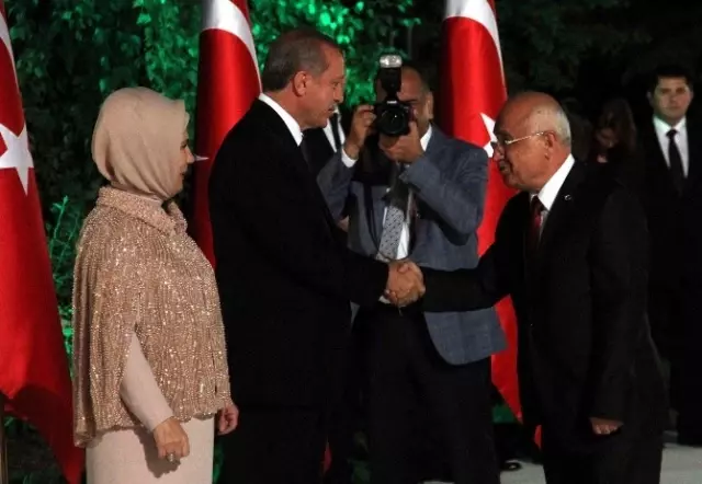 Cumhurbaşkanı Erdoğan Başkomutan Sıfatıyla İlk Resepsiyonunu Verdi