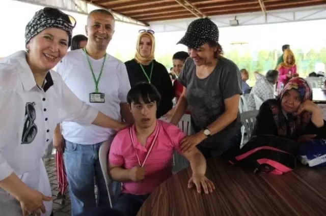 Engelliler Piknikte Buluştu