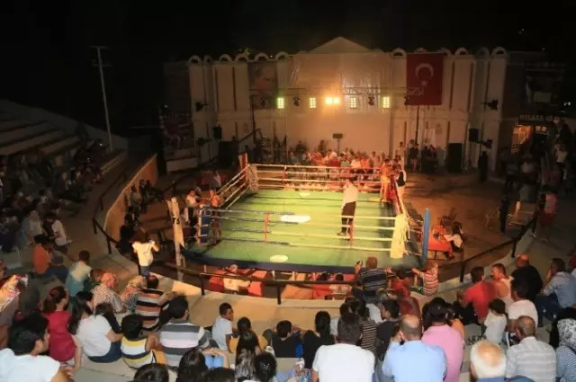 Milas'ta Uluslararası Muay Thai Şampiyonası Düzenlendi Milas'ta Uluslararası Muay Thai Şampiyonası Düzenlendi