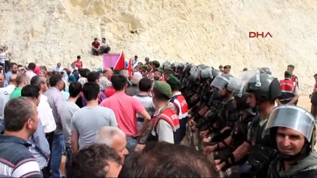 Fatsa'da Maden Sahasında Protesto Gösterisi Fatsa'da Maden Sahasında Protesto Gösterisi