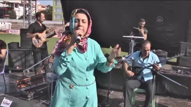 Şehriban'a Kürdi'den çözüm sürecine destek - Şehriban'a Kürdi'den çözüm sürecine destek -