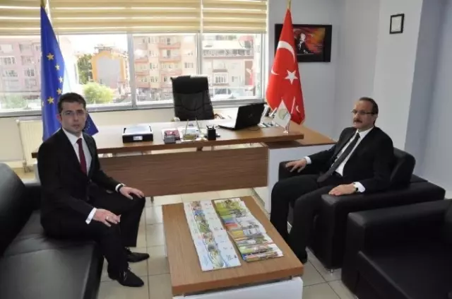 Vali Seddar Yavuz'dan Tkdk'ya Ziyaret Vali Seddar Yavuz'dan Tkdk'ya Ziyaret