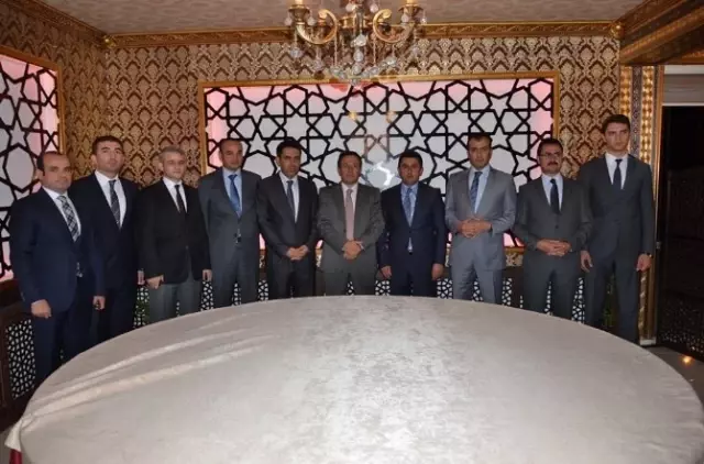 Kaymakamlara Veda Yemeği Düzenlendi Kaymakamlara Veda Yemeği Düzenlendi