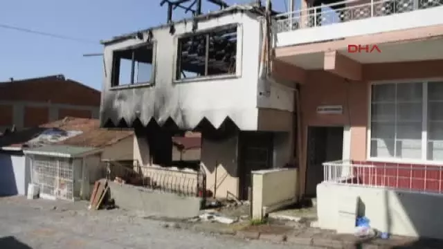 İzmit�te Cinayeti Öğrenen Akrabalar, Ev Yaktı Haberler