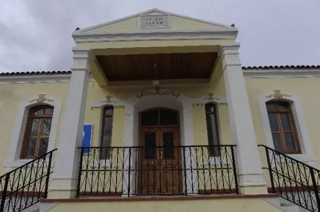 Özel Gökçeada Rum İlkokulu'nda Sadece 2 Öğrenci Okuyor