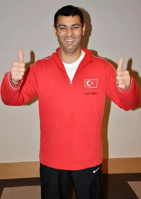 Yusuf Dikeç'ten Bir Dünya Şampiyonluğu Daha Yusuf Dikeç'ten Bir Dünya Şampiyonluğu Daha