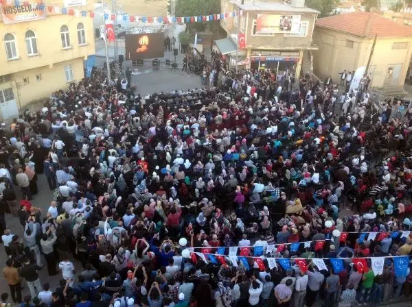 Bakan Elvan: Okul Yakmakla, Taş Atmakla Bir Yere Varamayız Bakan Elvan: Okul Yakmakla, Taş Atmakla Bir Yere Varamayız