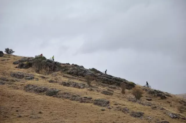 Tunceli'de Dağ Bisikleti Festivali Düzenlendi Tunceli'de Dağ Bisikleti Festivali Düzenlendi