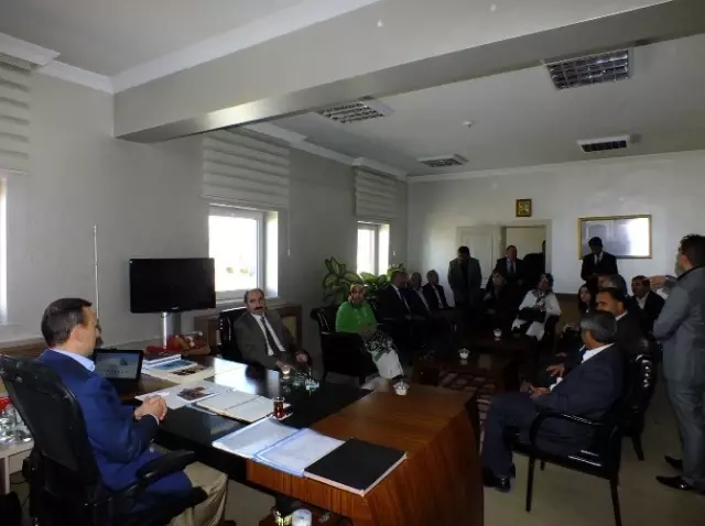 AK Parti İl Başkanı Soğanda'nın İlçe Ziyaretleri Devam Ediyor
