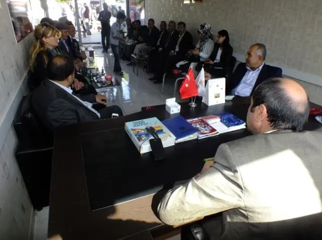 AK Parti İl Başkanı Soğanda'nın İlçe Ziyaretleri Devam Ediyor