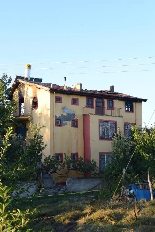 Karaman'da Yangın Faciası: Anne ve 3 Çocuğu Öldü (2)