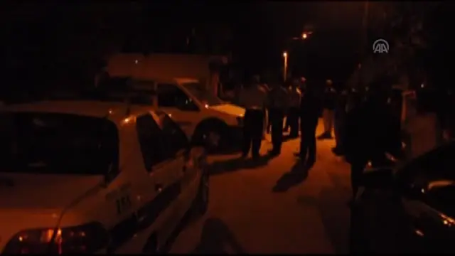 Otomobil ile Kamyonet Çarpıştı: 4 Yaralı Otomobil ile Kamyonet Çarpıştı: 4 Yaralı