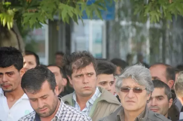 Yangında Ölen Anne ve 3 Çocuğu Toprağa Verildi