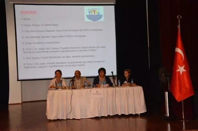 Urlalı Kadınlar Kendi Meclislerini Kurdular
