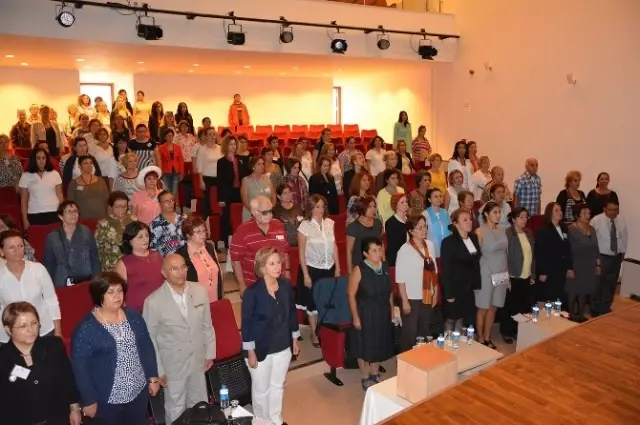Urlalı Kadınlar Kendi Meclislerini Kurdular