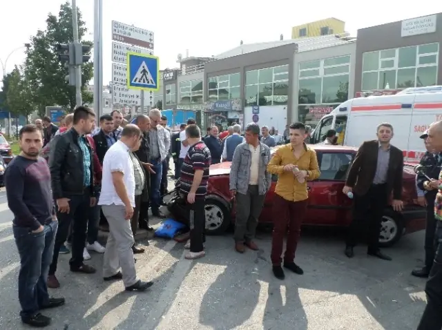 Sakarya'da Trafik Kazası: 6 Yaralı