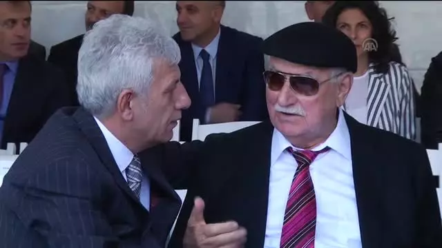 Erdoğan'a Osmanlı Evi Maketi Hediye Edildi