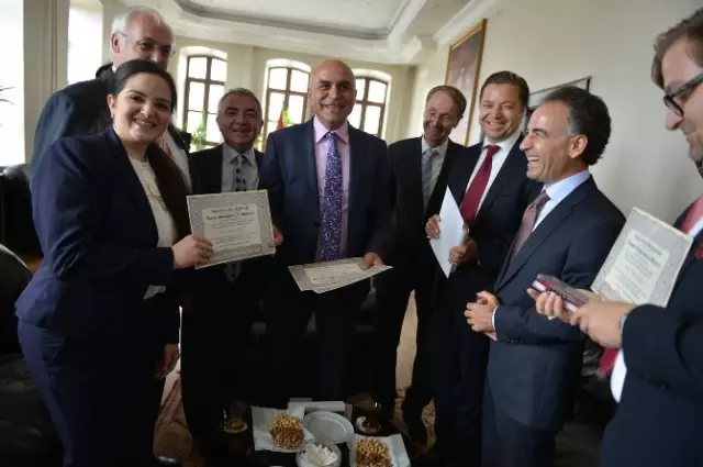 Erzurum'a Almanya'da Katkı Sundular Erzurum'a Almanya'da Katkı Sundular