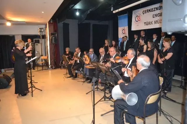 Çerkezköy Belediyesi Engelliler Türk Müziği Korosu Ayakta Alkışlandı Çerkezköy Belediyesi Engelliler Türk Müziği Korosu Ayakta Alkışlandı