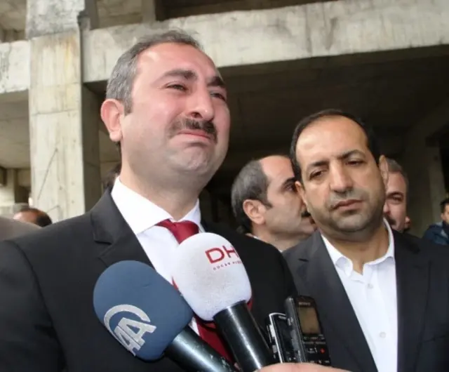 Ak Partili Gül'ün Gözyaşları Ak Partili Gül'ün Gözyaşları