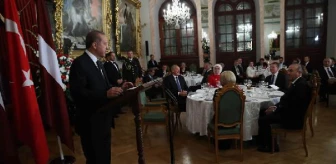 Letonya Cumhurbaşkanı Berzins'ten, Erdoğan Onuruna Akşam Yemeği