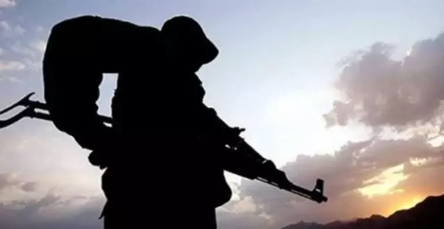 Hakkari'de Askere Silahlı Saldırı: 3 Şehit Hakkari'de Askere Silahlı Saldırı: 3 Şehit