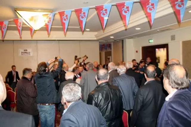 Trabzonspor 33. Genel Kurulunda Gerginlik Yaşandı Trabzonspor 33. Genel Kurulunda Gerginlik Yaşandı
