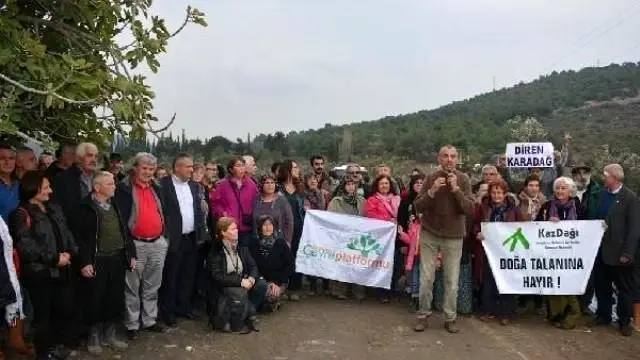 Yırca'da Çevreciler Köylülerle Zeytin Hasadında - Manisa