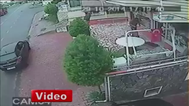 Güpegündüz 20 Bin Liralık Kablo Çaldılar Güpegündüz 20 Bin Liralık Kablo Çaldılar