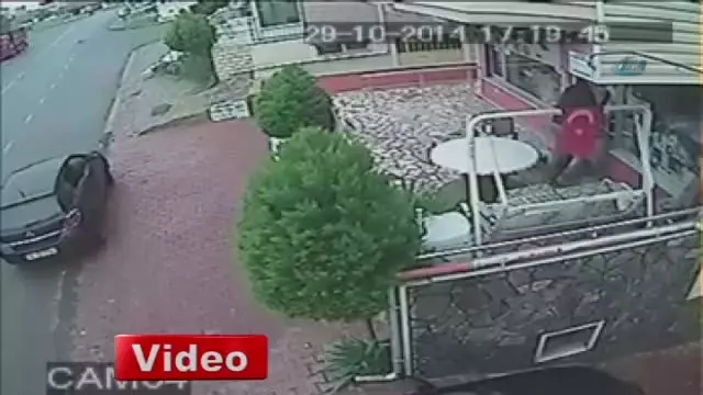 Güpegündüz 20 Bin Liralık Kablo Çaldılar Güpegündüz 20 Bin Liralık Kablo Çaldılar
