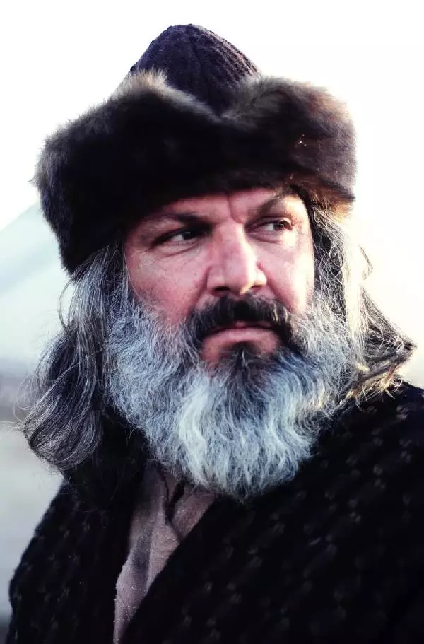 Diriliş-Ertuğrul Dizisinde Oynuyor Diriliş-Ertuğrul Dizisinde Oynuyor