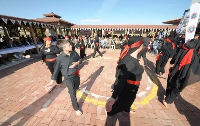 Uşak Alevi Kültür Derneği Aşure Etkinliği Düzenlendi