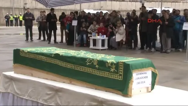 İntihar Eden Polis Memuru Gözyaşlarıyla Memleketine Uğurlandı İntihar Eden Polis Memuru Gözyaşlarıyla Memleketine Uğurlandı