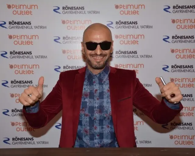 Soner Sarıkabadayı Adanalı Hayranlarıyla Buluştu Haberler Magazin