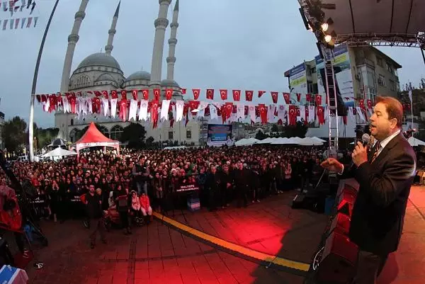 Şarkılar Öğretmenler İçin Söylendi