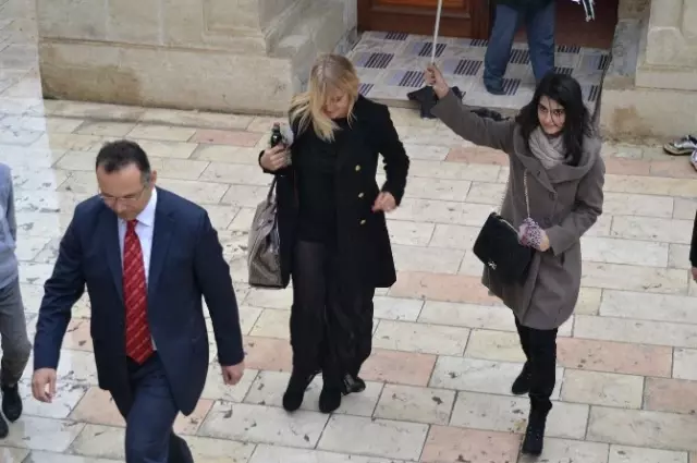 Kinski, Ulu Cami'yi Ziyaret Etti Kinski, Ulu Cami'yi Ziyaret Etti