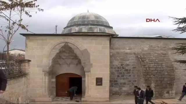 Ünlü Oyuncu Kinski, Ulu Cami'ye Hayran Kaldı Ünlü Oyuncu Kinski, Ulu Cami'ye Hayran Kaldı