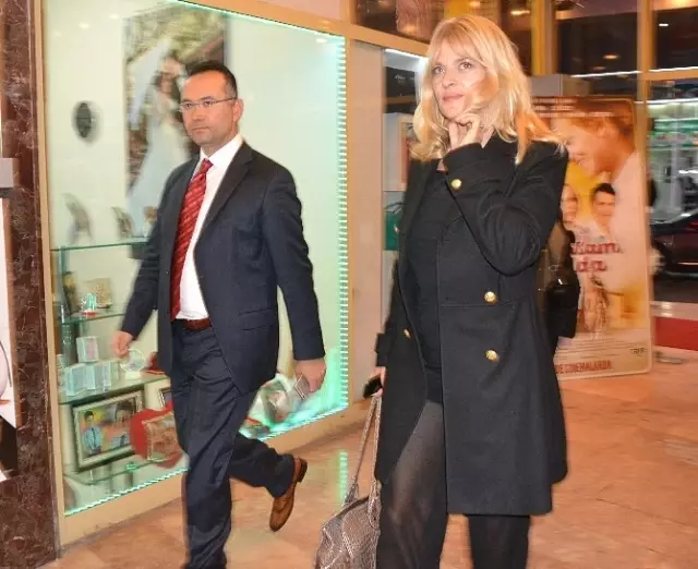 Ünlü Oyuncu Nastassja Kinski, 'Tess' Filmini İzledi Ünlü Oyuncu Nastassja Kinski, 'Tess' Filmini İzledi