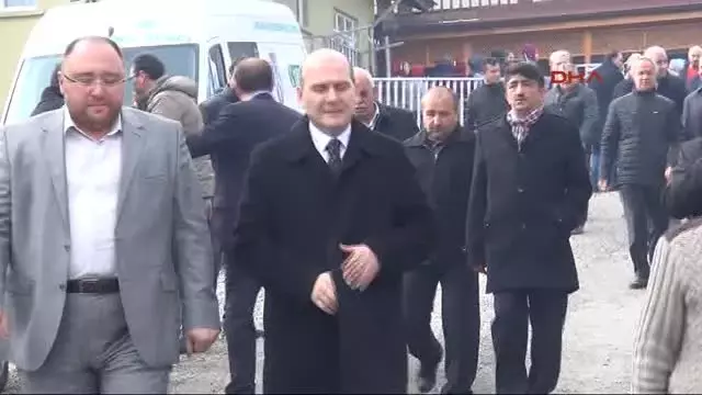 Mehmet Ali Şahin, Eşinin Cenazesinde Ağladı Mehmet Ali Şahin, Eşinin Cenazesinde Ağladı