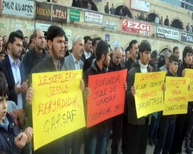 Hdp'nin Zincire Vurulmuş Çarşaflı Kadın Eylemine Tepki Hdp'nin Zincire Vurulmuş Çarşaflı Kadın Eylemine Tepki